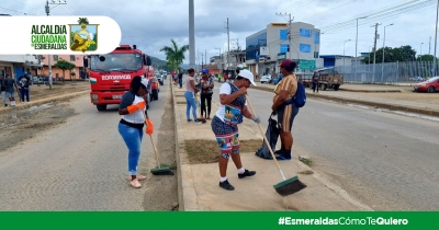 Trabajo colectivo embellece a Esmeraldas