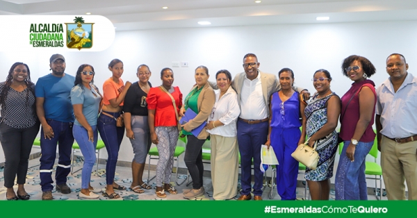 Alcald&iacute;a de Esmeraldas impulsa acciones para la regularizaci&oacute;n y entrega de escrituras en mi Casa Bonita