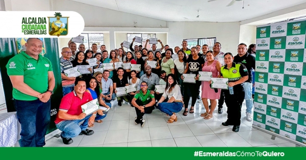 100 funcionarios de ESVIAL EP fueron capacitados por t&eacute;cnicos de la Casa Municipal de la Juventud