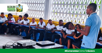 Casa de la Juventud capacitó a adolescentes de la Unidad Educativa Pedro Cornelio Drouet en prevención de consumo de sustancias sujetas a fiscalización